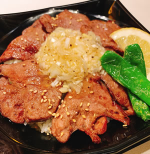 牛タン丼7　750円
