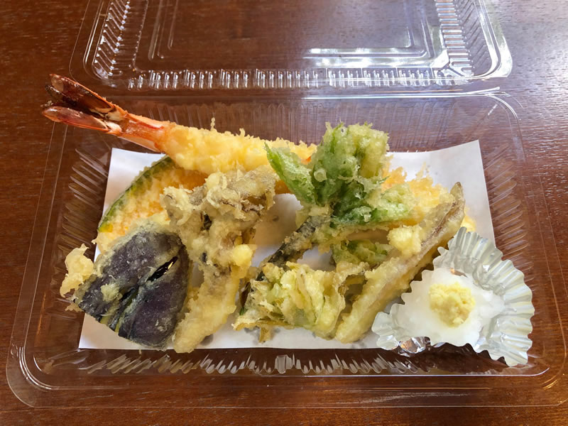 天ぷら盛り合わせ（海老と野菜）　850円